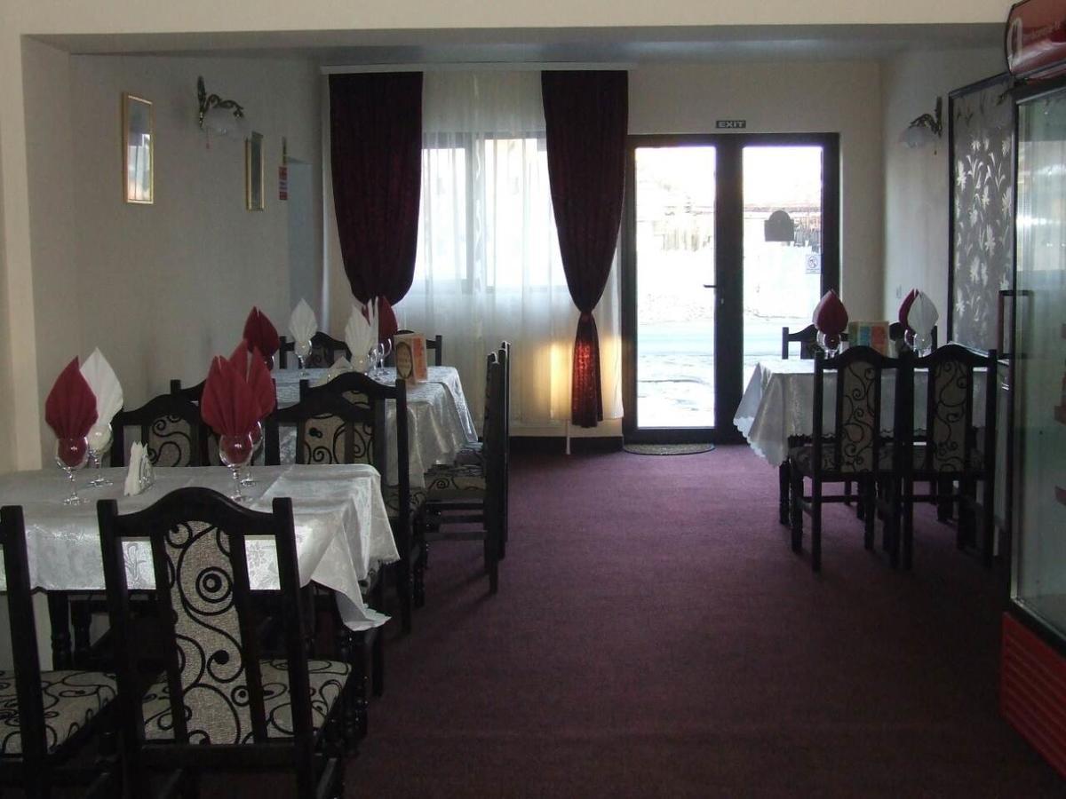 Pensiunea Hanami Bacau Exterior photo